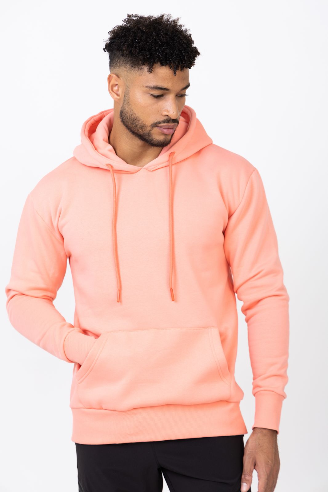 Pull broderie